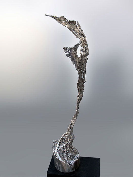 Skulptur aus Edelstahl